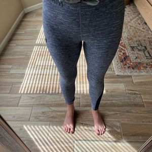 Nike Mid-Rise Leggings with Calf Logo Print